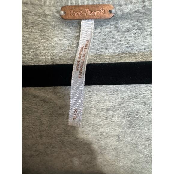 Free People Gray V-Neck Sweater - Picture 8 of 11